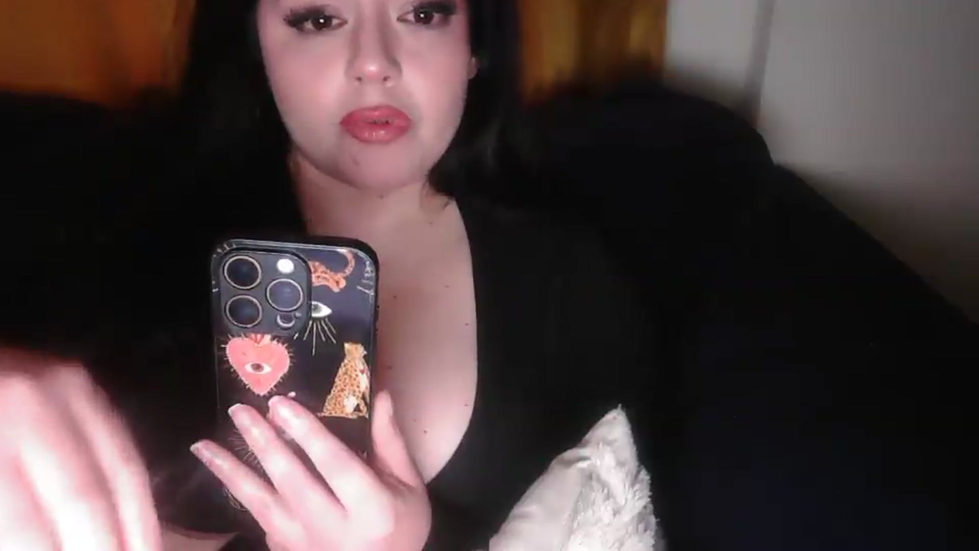 Gallery image thumbnail from TitsMcgeee's myfreecams stream on, 03/08/2026, 23:44 image 10 of 20