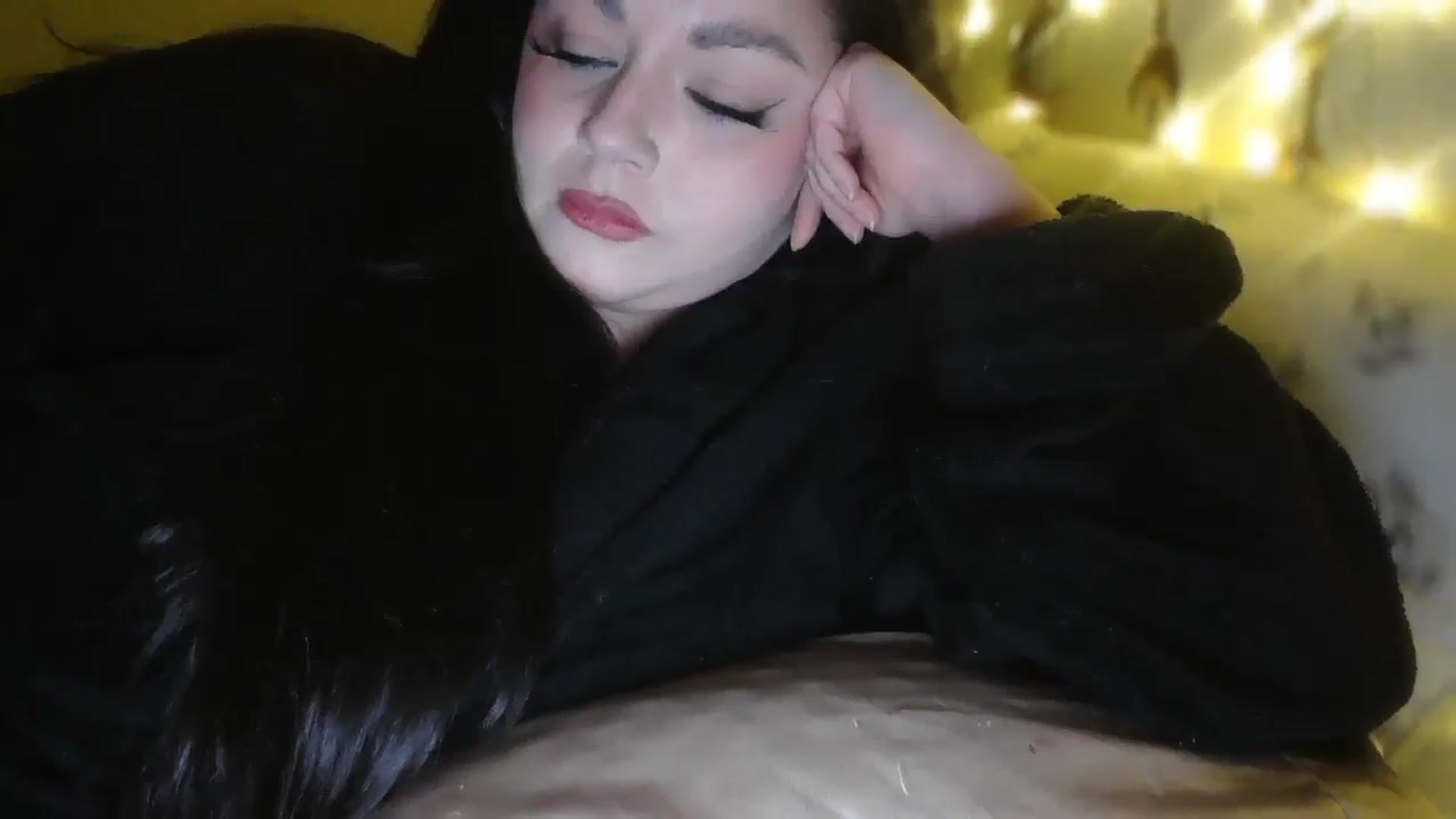 Gallery image thumbnail from TitsMcgeee's myfreecams stream on, 03/26/2026, 06:11 image 16 of 20