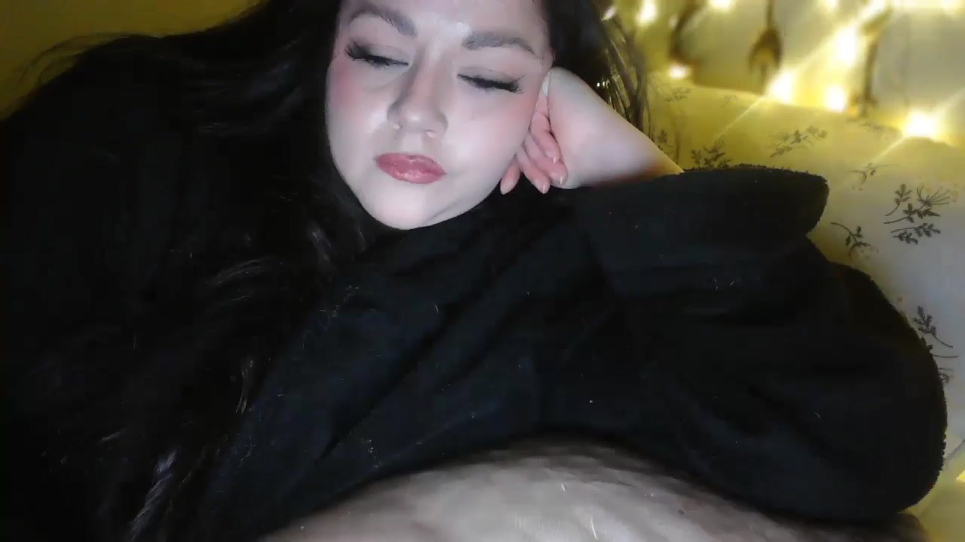 Gallery image thumbnail from TitsMcgeee's myfreecams stream on, 03/26/2026, 06:11 image 17 of 20