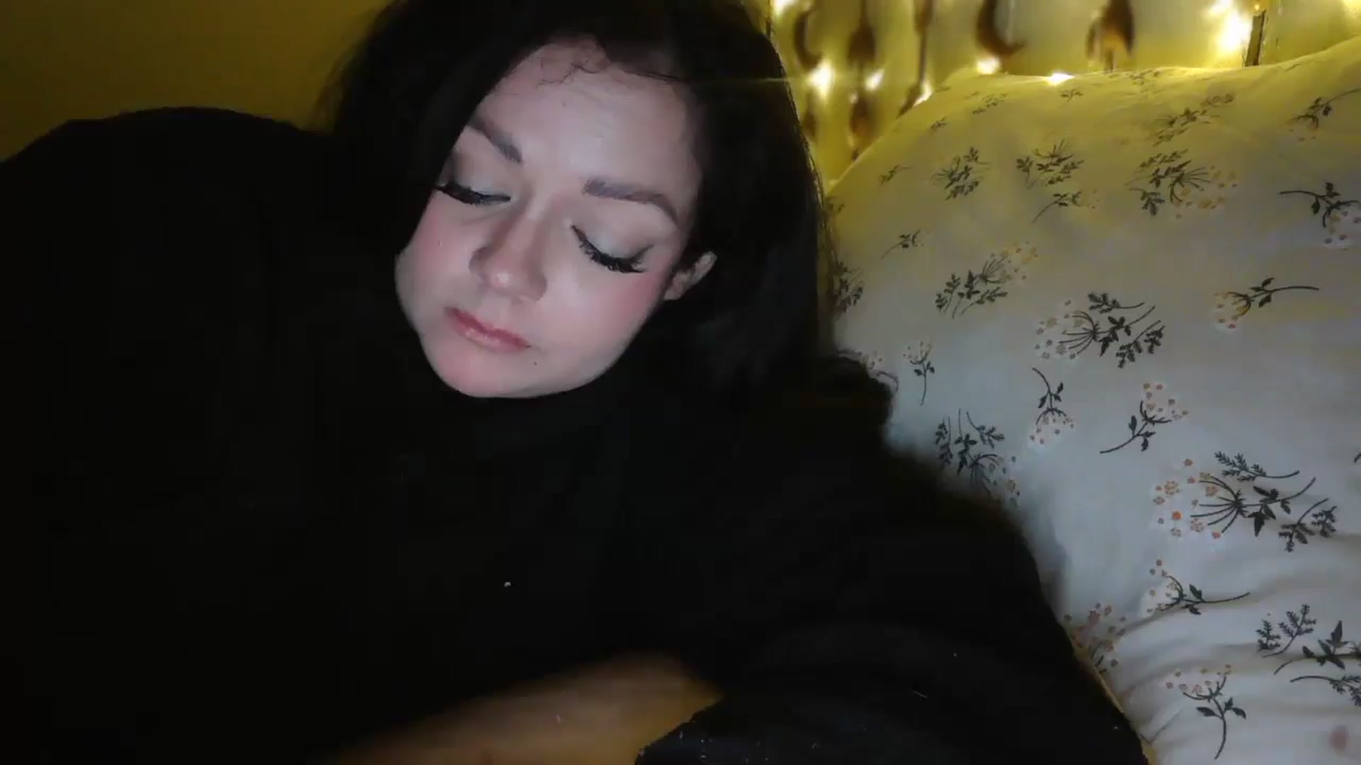 Gallery image thumbnail from TitsMcgeee's myfreecams stream on, 05/06/2026, 03:16 image 16 of 20