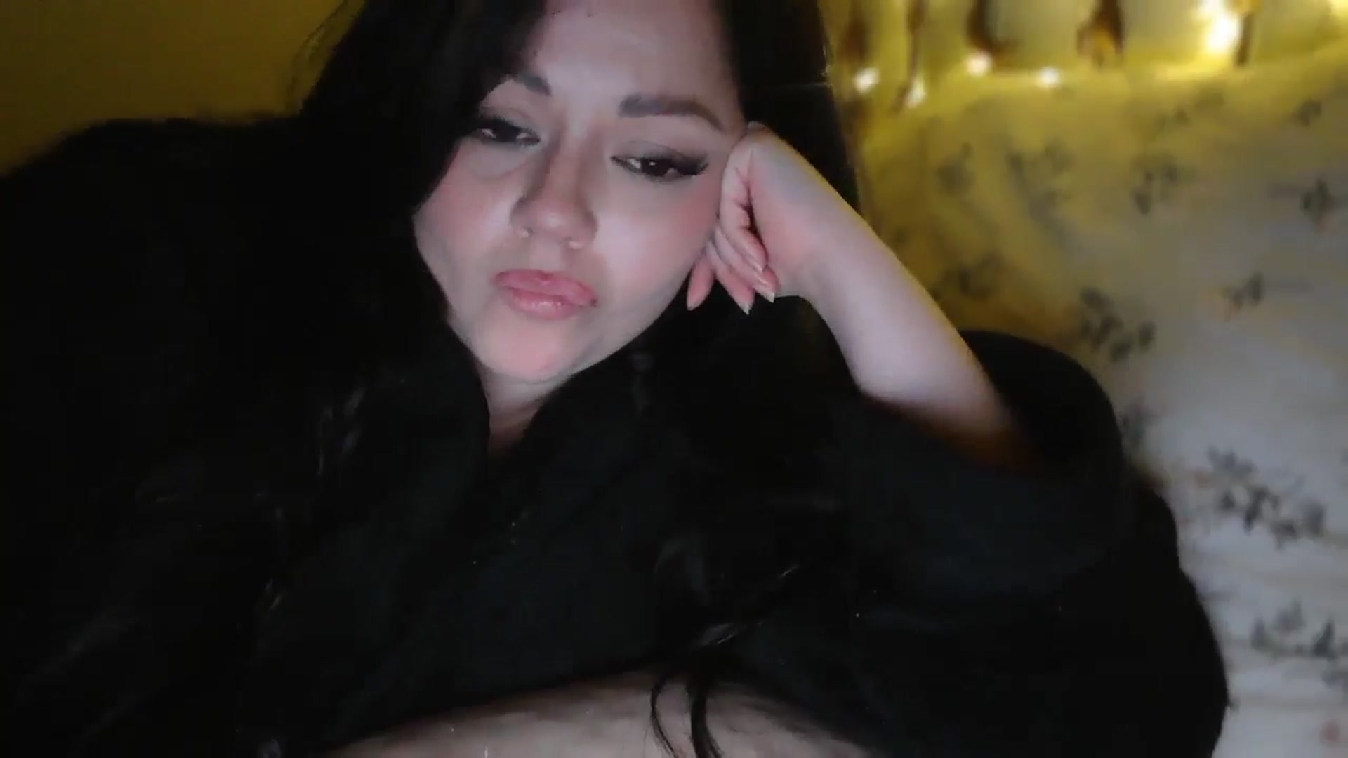 Gallery image thumbnail from TitsMcgeee's myfreecams stream on, 05/06/2026, 03:16 image 6 of 20