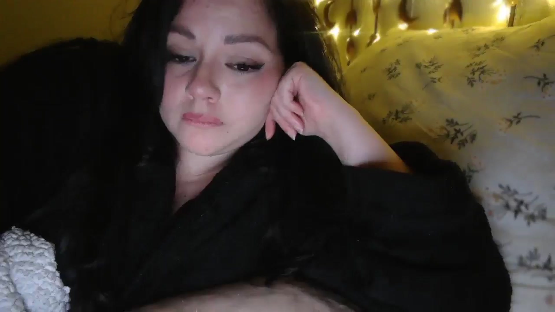 Gallery image thumbnail from TitsMcgeee's myfreecams stream on, 05/06/2026, 03:16 image 14 of 20