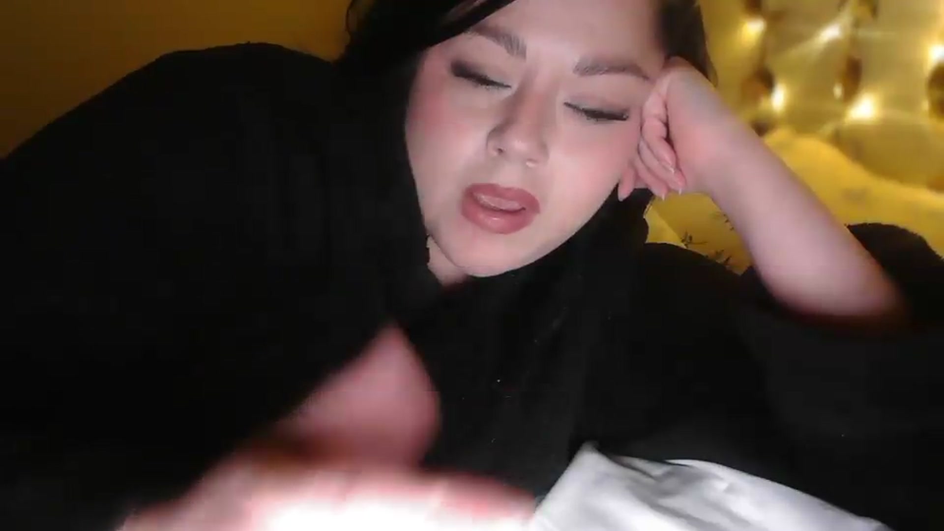 Gallery image thumbnail from TitsMcgeee's myfreecams stream on, 05/21/2026, 07:10 image 16 of 20
