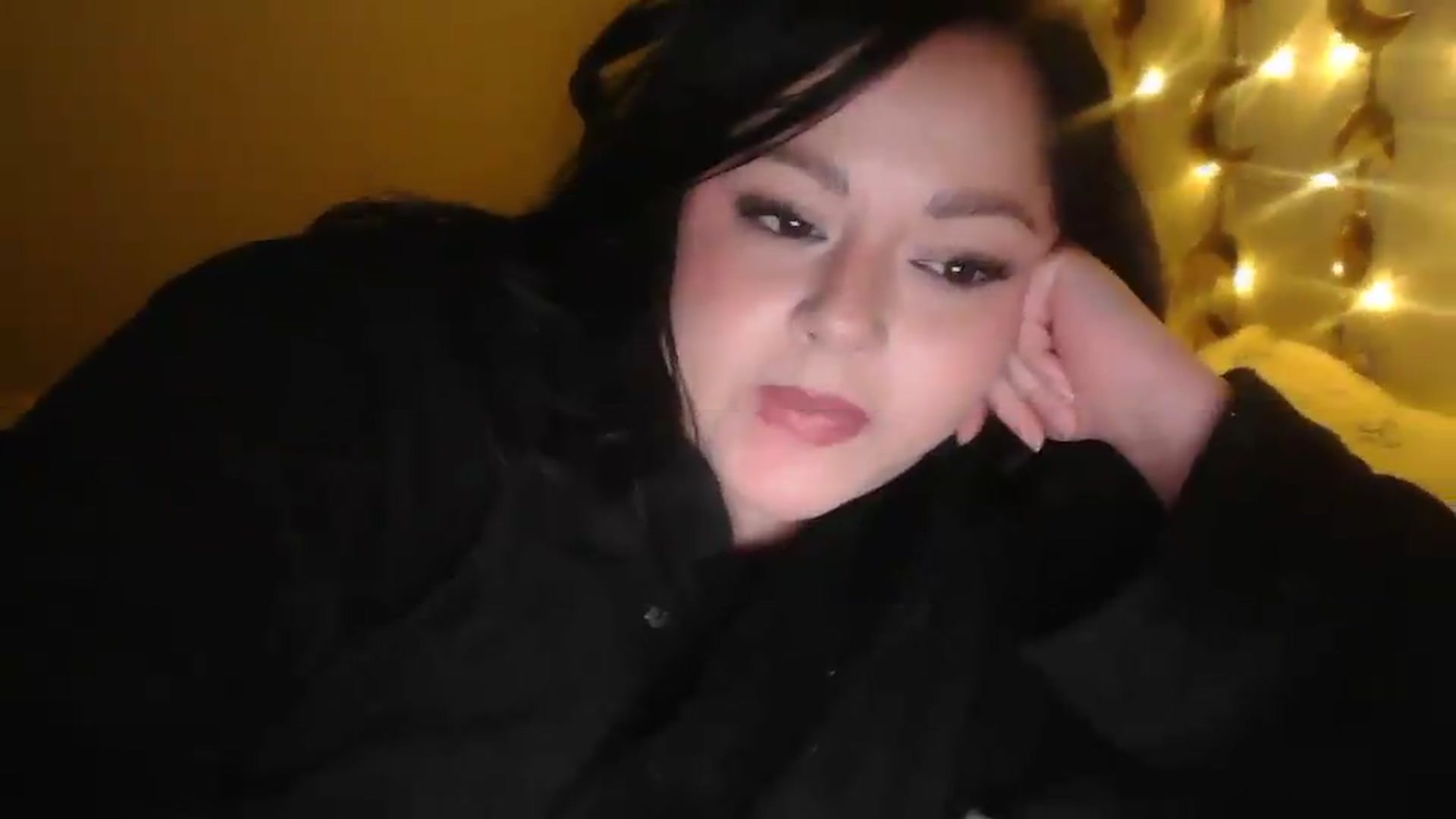 Gallery image thumbnail from TitsMcgeee's myfreecams stream on, 05/21/2026, 07:10 image 12 of 20
