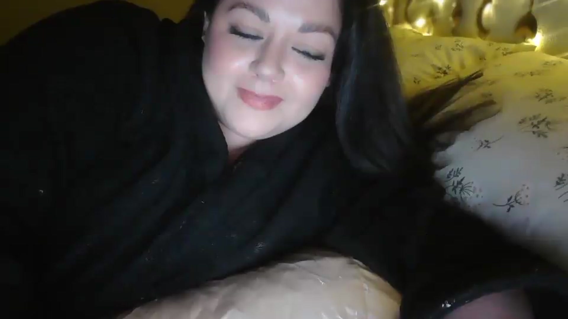 Gallery image thumbnail from TitsMcgeee's myfreecams stream on, 05/25/2026, 10:10 image 15 of 20