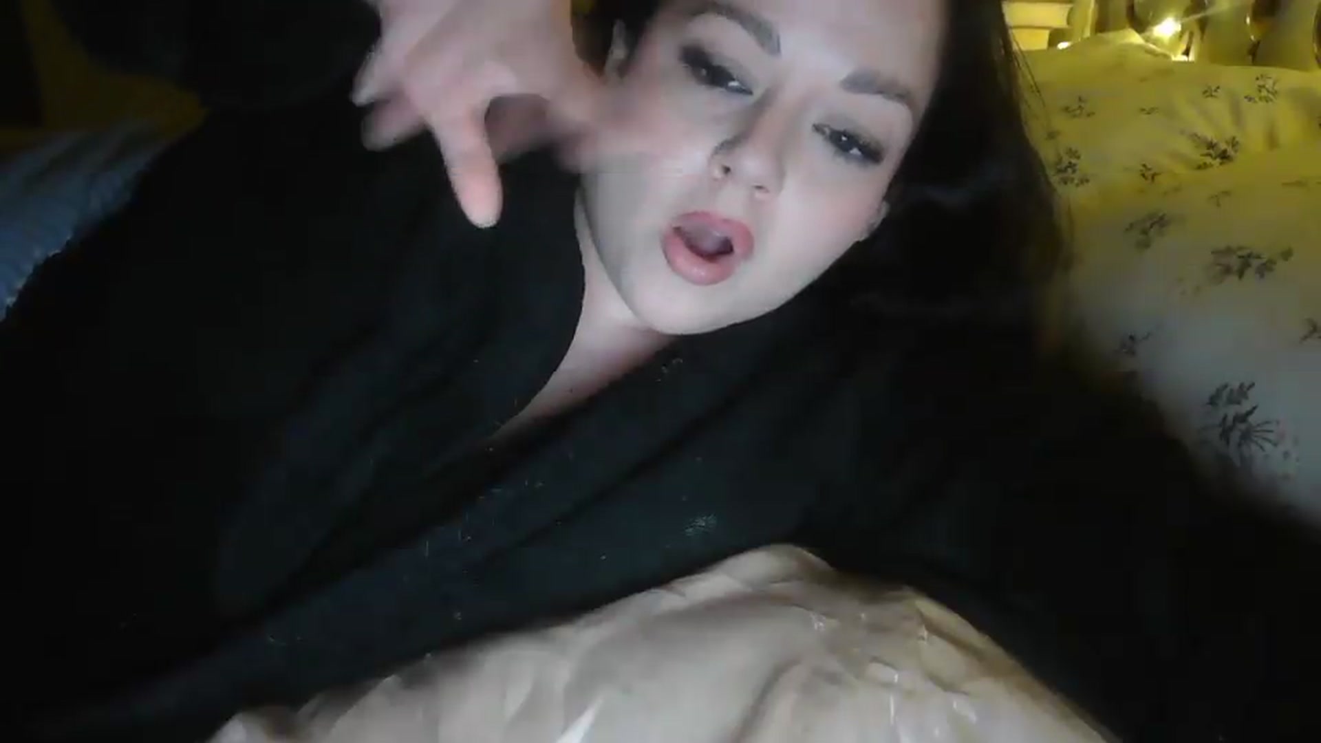Gallery image thumbnail from TitsMcgeee's myfreecams stream on, 05/25/2026, 10:10 image 16 of 20