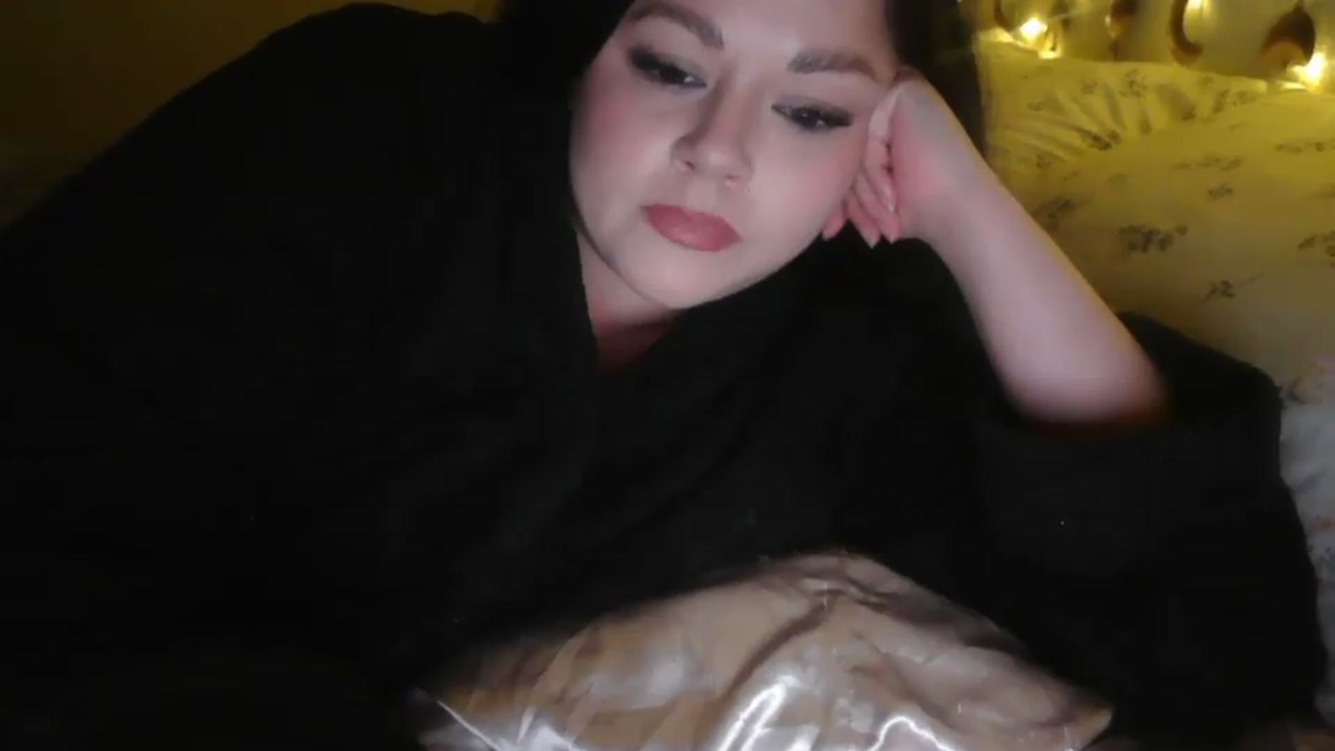 Gallery image thumbnail from TitsMcgeee's myfreecams stream on, 05/25/2026, 10:10 image 8 of 20