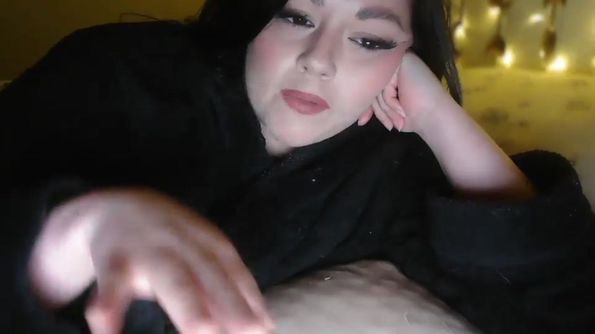 Gallery image thumbnail from TitsMcgeee's myfreecams stream on, 05/31/2026, 05:48 image 5 of 20