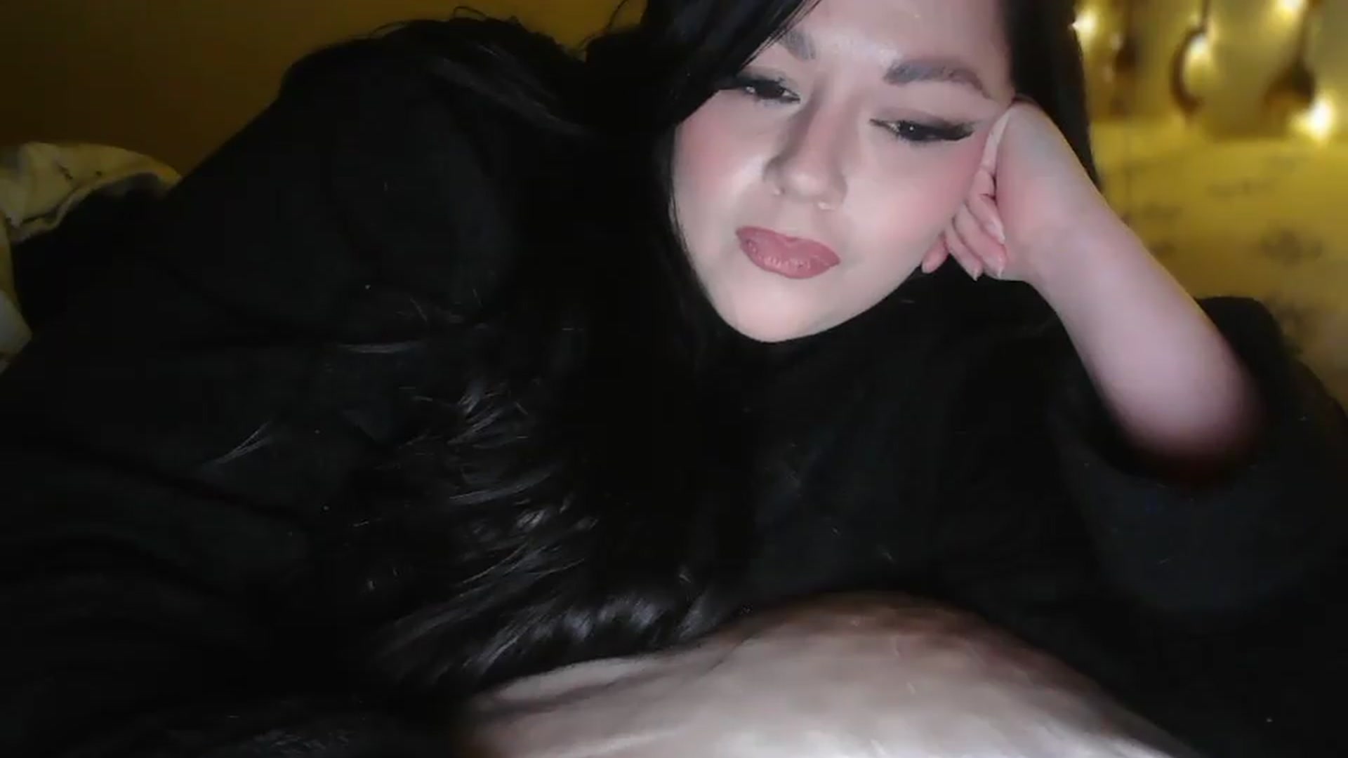 Gallery image thumbnail from TitsMcgeee's myfreecams stream on, 05/31/2026, 05:48 image 14 of 20