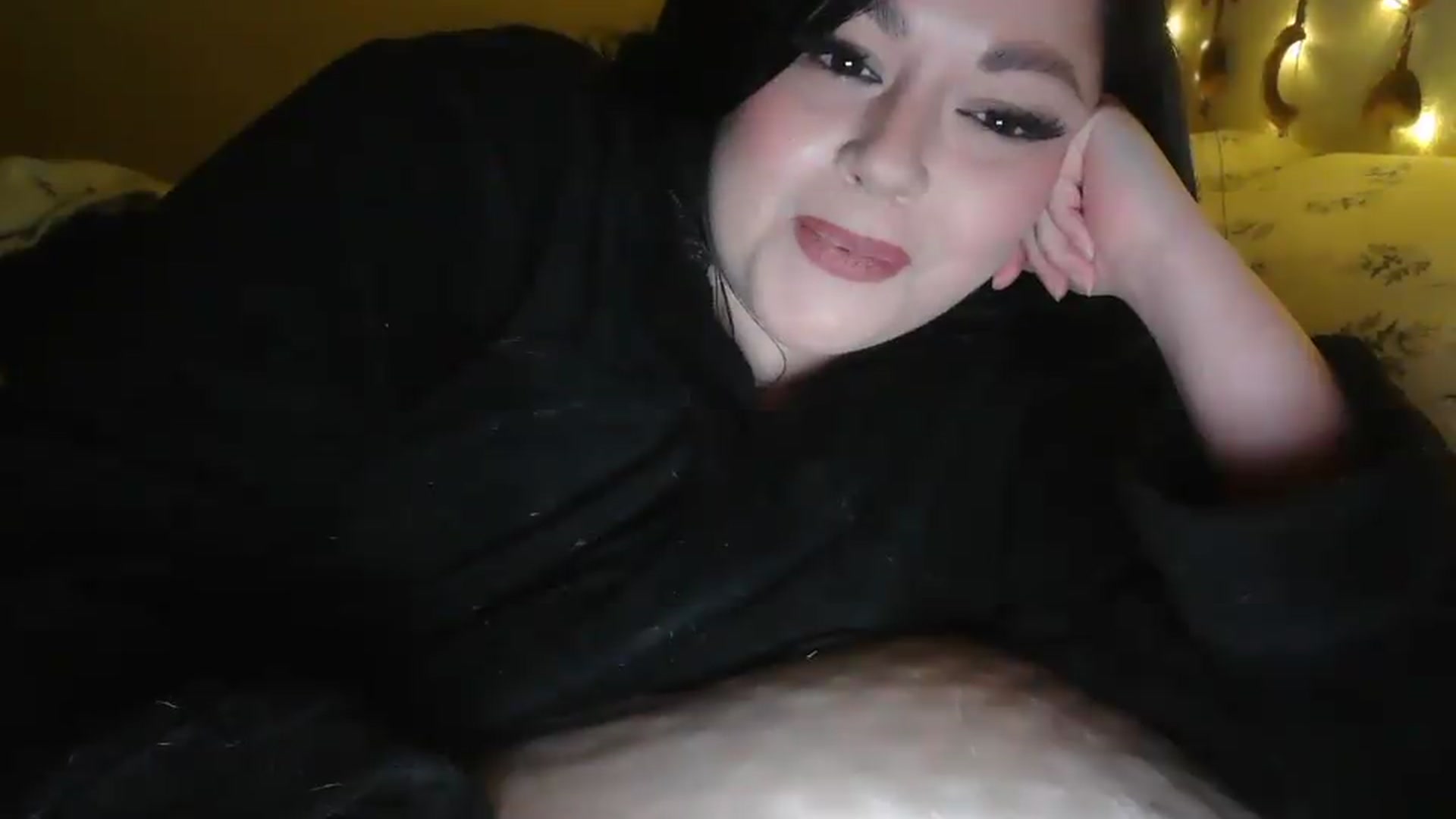 Gallery image thumbnail from TitsMcgeee's myfreecams stream on, 05/31/2026, 05:48 image 15 of 20