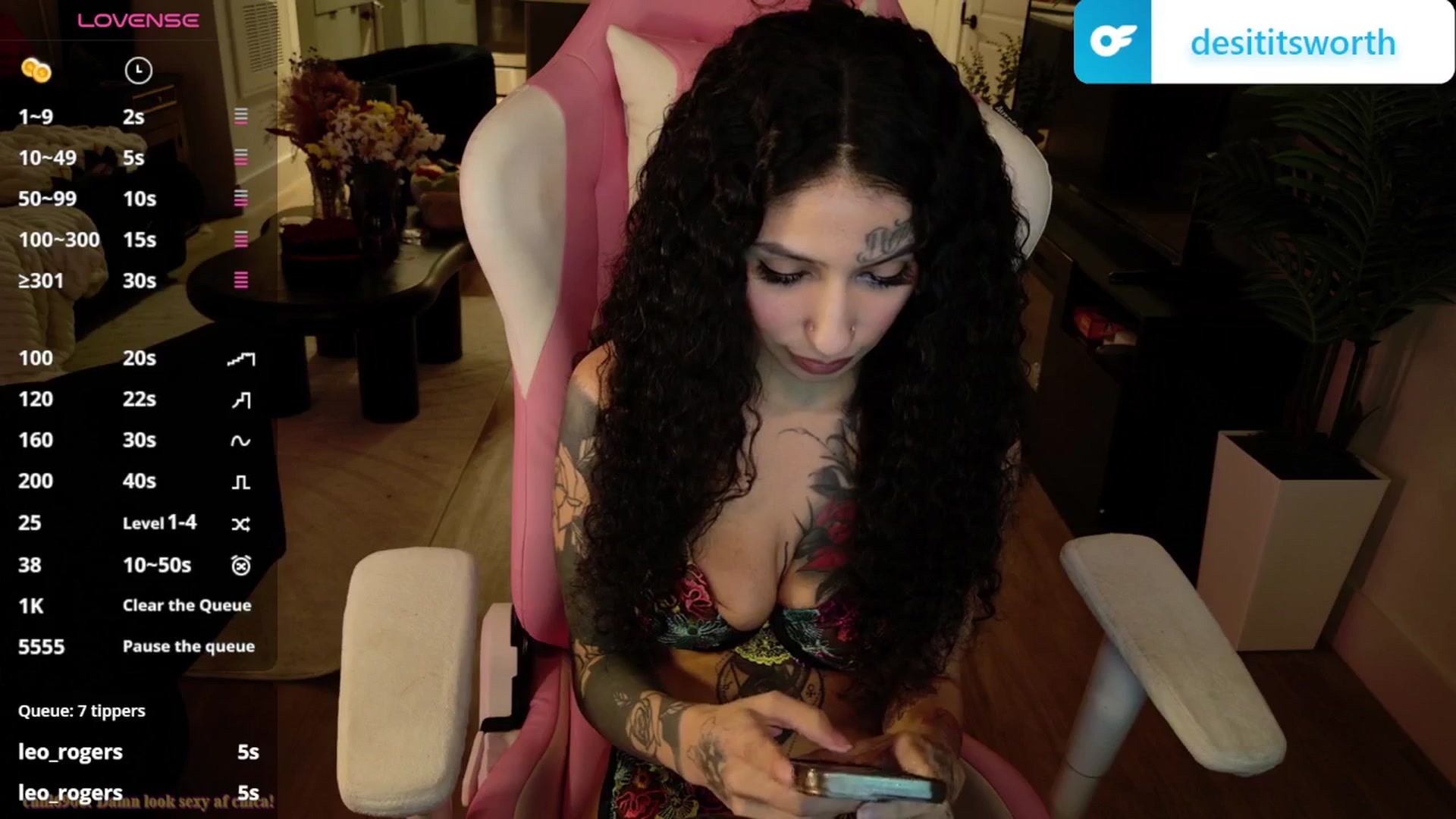 Gallery image thumbnail from TitsworthDesi's myfreecams stream on, 04/01/2025, 10:05 image 20 of 20