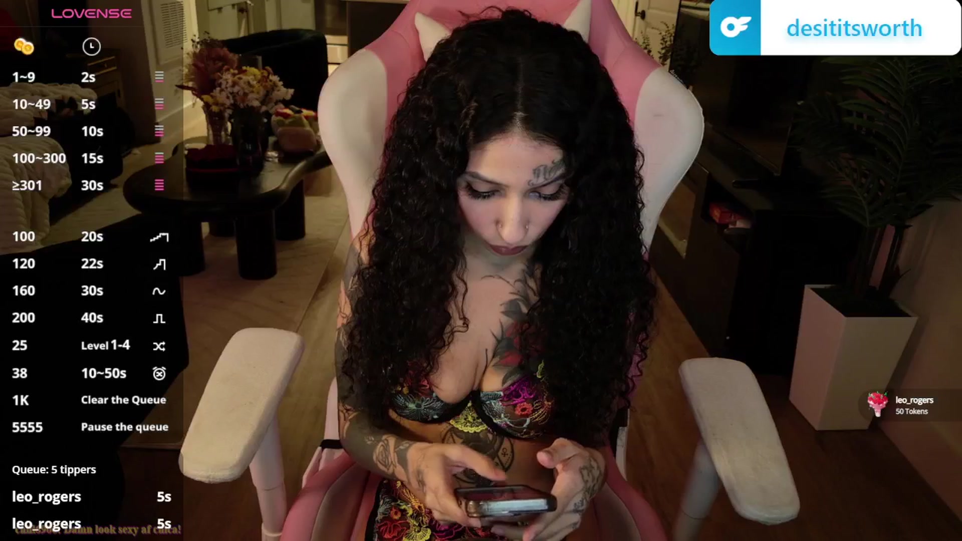 Gallery image thumbnail from TitsworthDesi's myfreecams stream on, 04/01/2025, 10:05 image 18 of 20