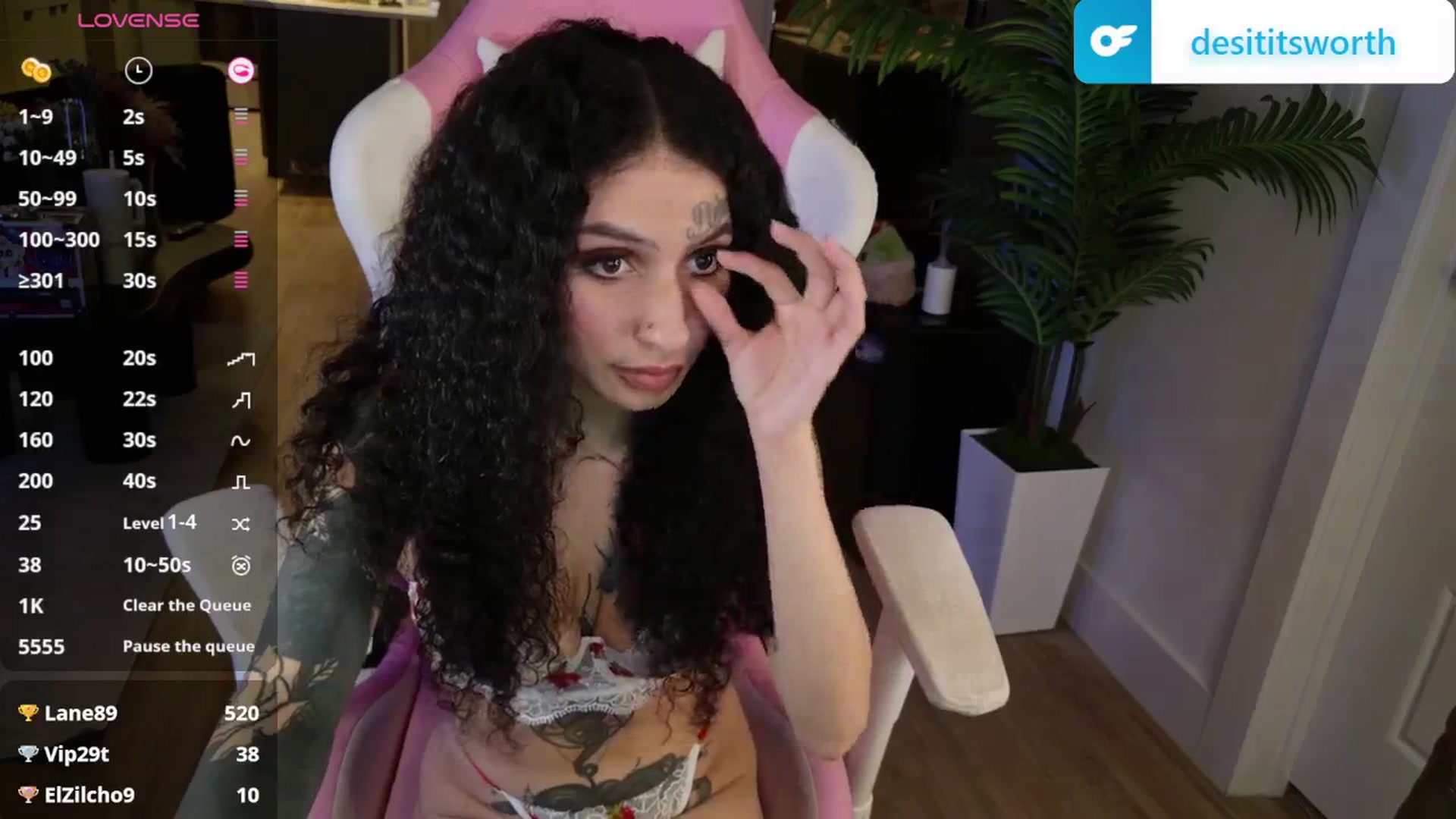 Gallery image thumbnail from TitsworthDesi's myfreecams stream on, 04/06/2025, 10:22 image 6 of 20