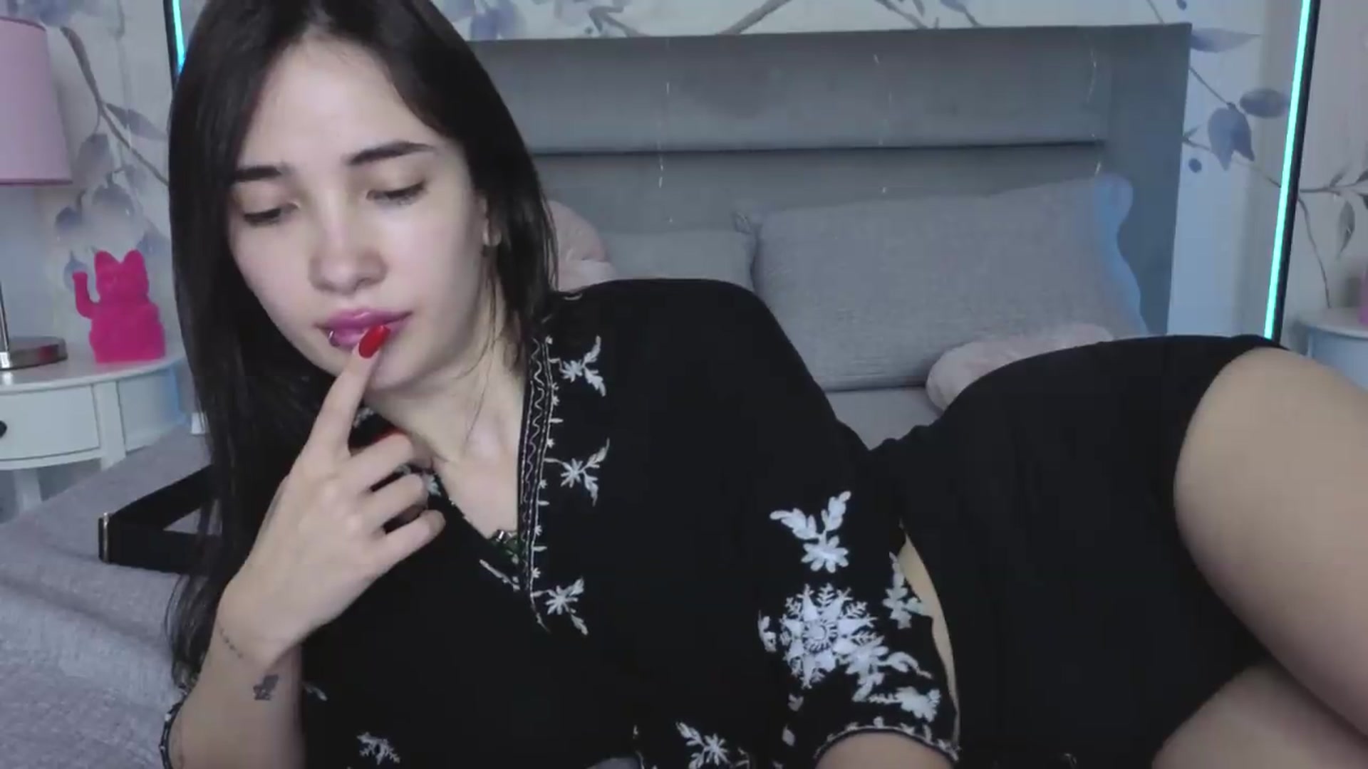Gallery image thumbnail from TokyoMimi's myfreecams stream on, 06/26/2026, 10:20 image 15 of 20