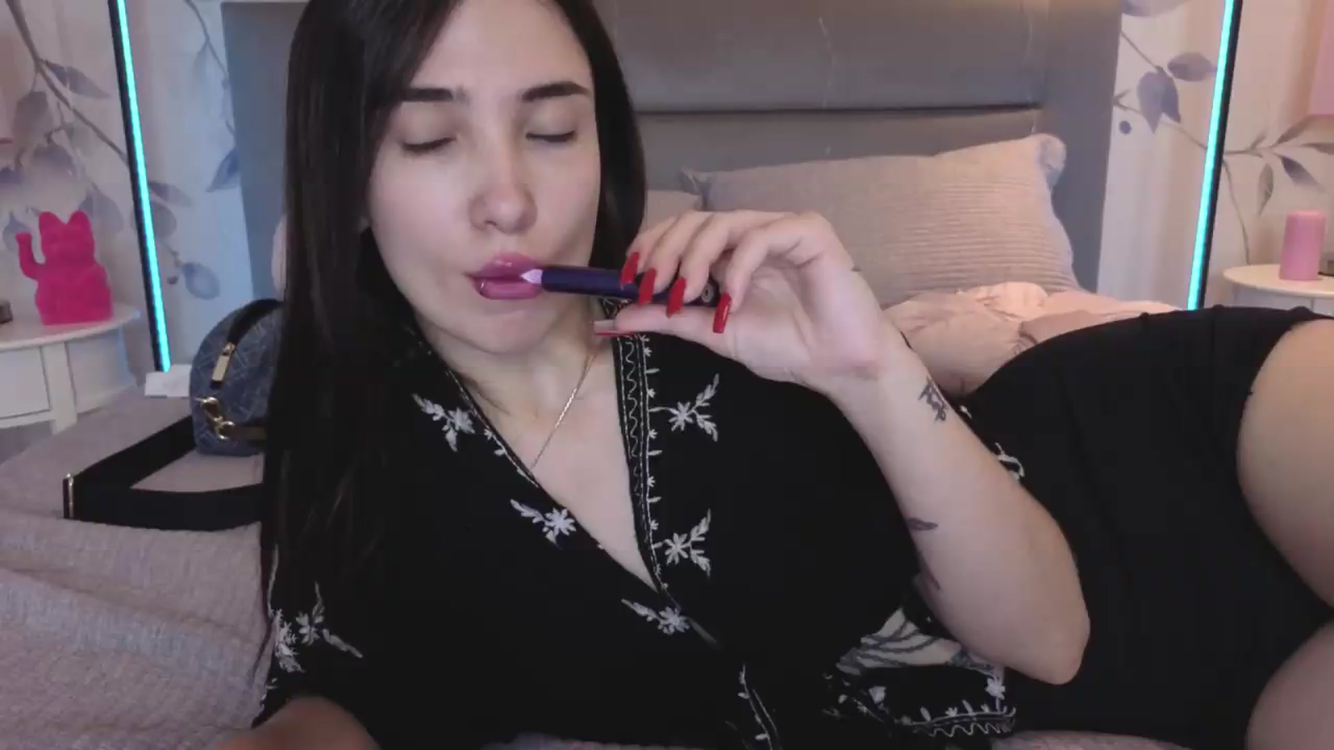 Gallery image thumbnail from TokyoMimi's myfreecams stream on, 06/26/2026, 10:20 image 6 of 20