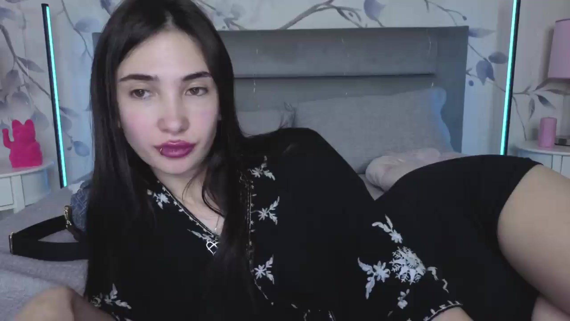 Gallery image thumbnail from TokyoMimi's myfreecams stream on, 06/26/2026, 12:41 image 3 of 20