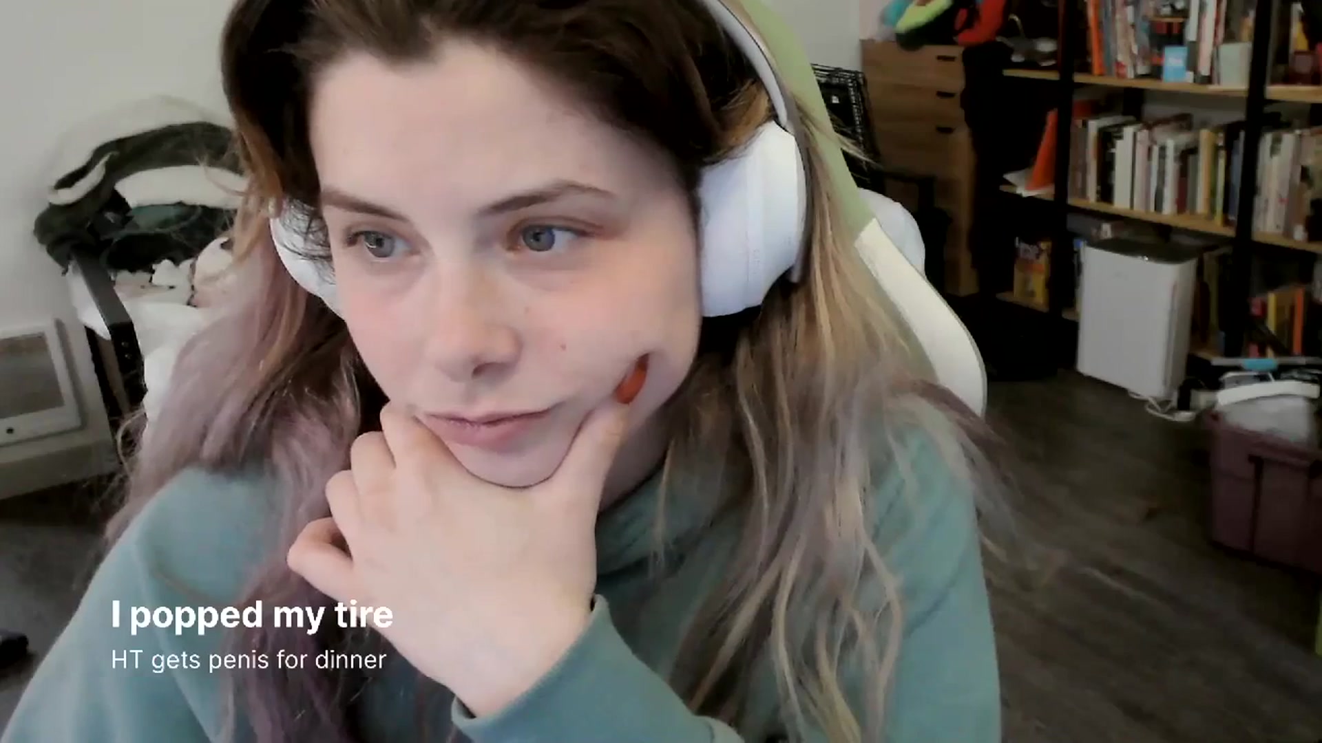 Gallery image thumbnail from ToniTigresse's myfreecams stream on, 04/04/2024, 01:05 image 9 of 20