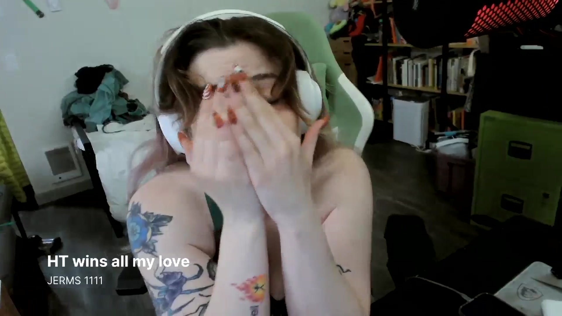 Gallery image thumbnail from ToniTigresse's myfreecams stream on, 04/04/2024, 21:10 image 16 of 20