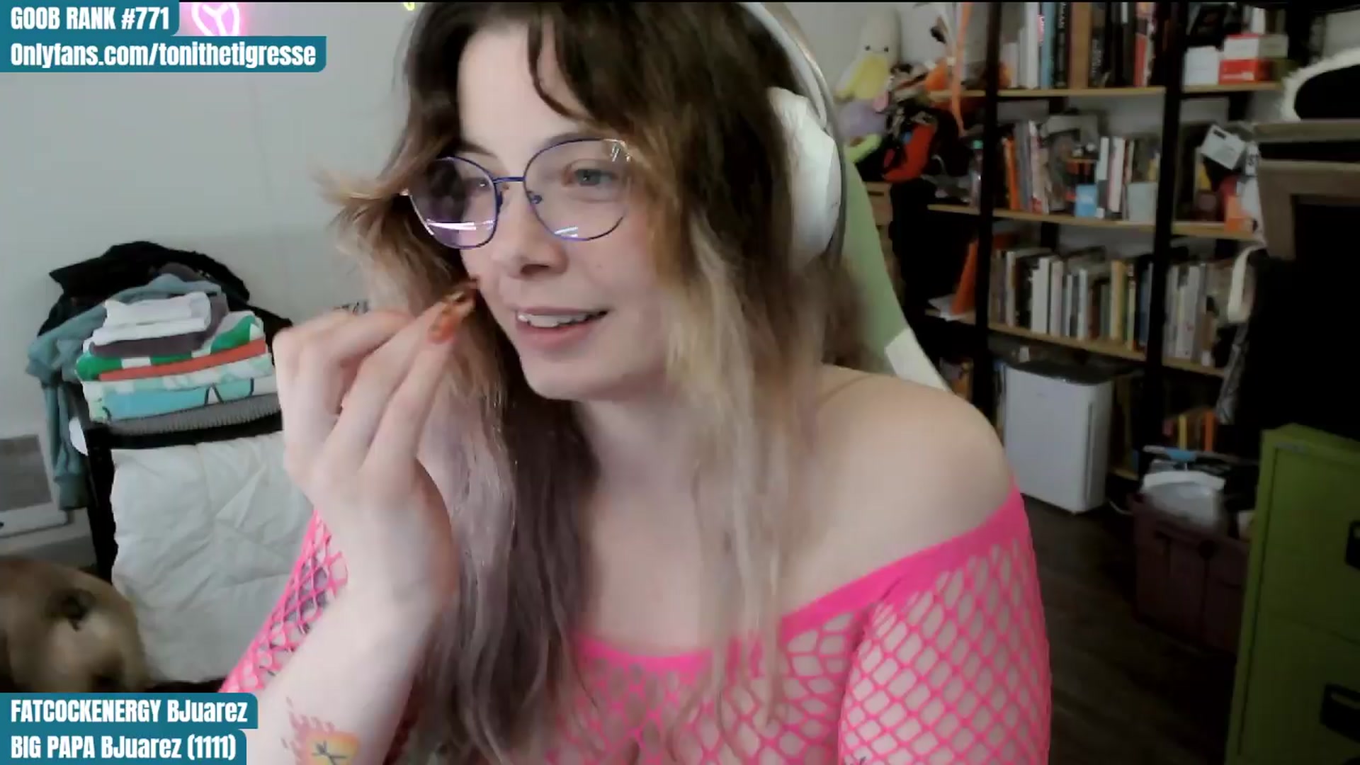 Gallery image thumbnail from ToniTigresse's myfreecams stream on, 04/06/2024, 02:04 image 12 of 20