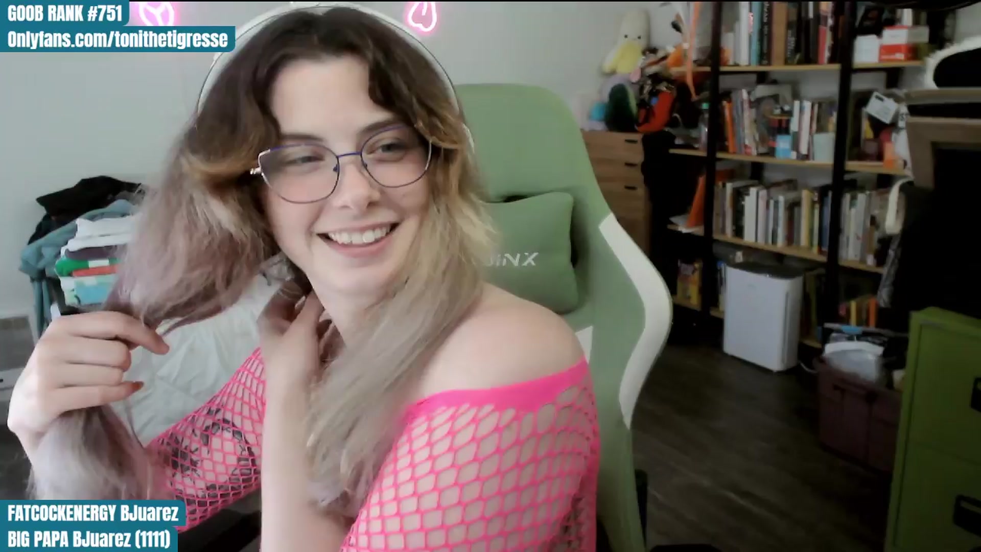 Gallery image thumbnail from ToniTigresse's myfreecams stream on, 04/06/2024, 02:04 image 13 of 20