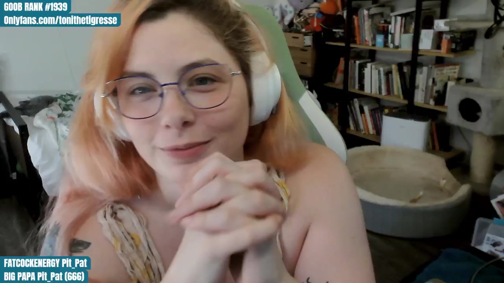 Gallery image thumbnail from ToniTigresse's myfreecams stream on, 07/26/2024, 24:18 image 16 of 20