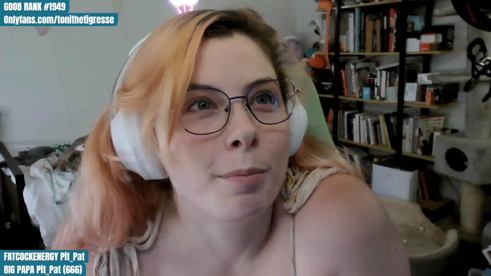 Gallery image thumbnail from ToniTigresse's myfreecams stream on, 07/26/2024, 24:18 image 11 of 20
