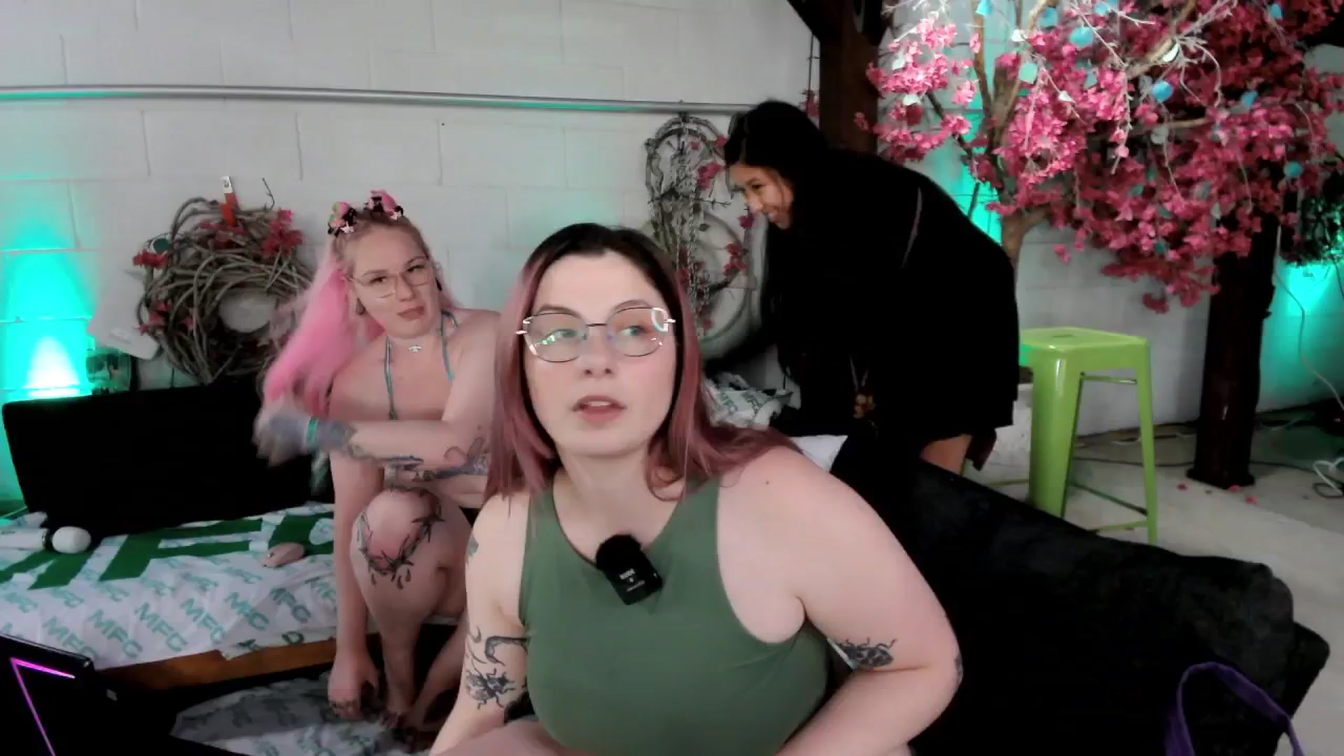 Gallery image thumbnail from ToniTigresse's myfreecams stream on, 09/26/2024, 01:49 image 18 of 20
