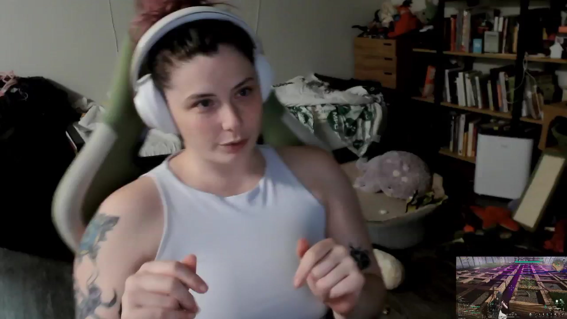 Gallery image thumbnail from ToniTigresse's myfreecams stream on, 10/16/2024, 24:03 image 5 of 20