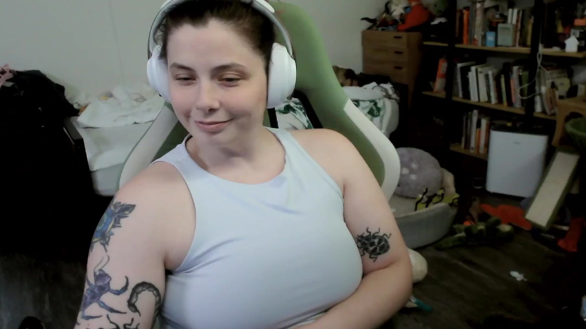Gallery image thumbnail from ToniTigresse's myfreecams stream on, 10/16/2024, 24:55 image 15 of 20