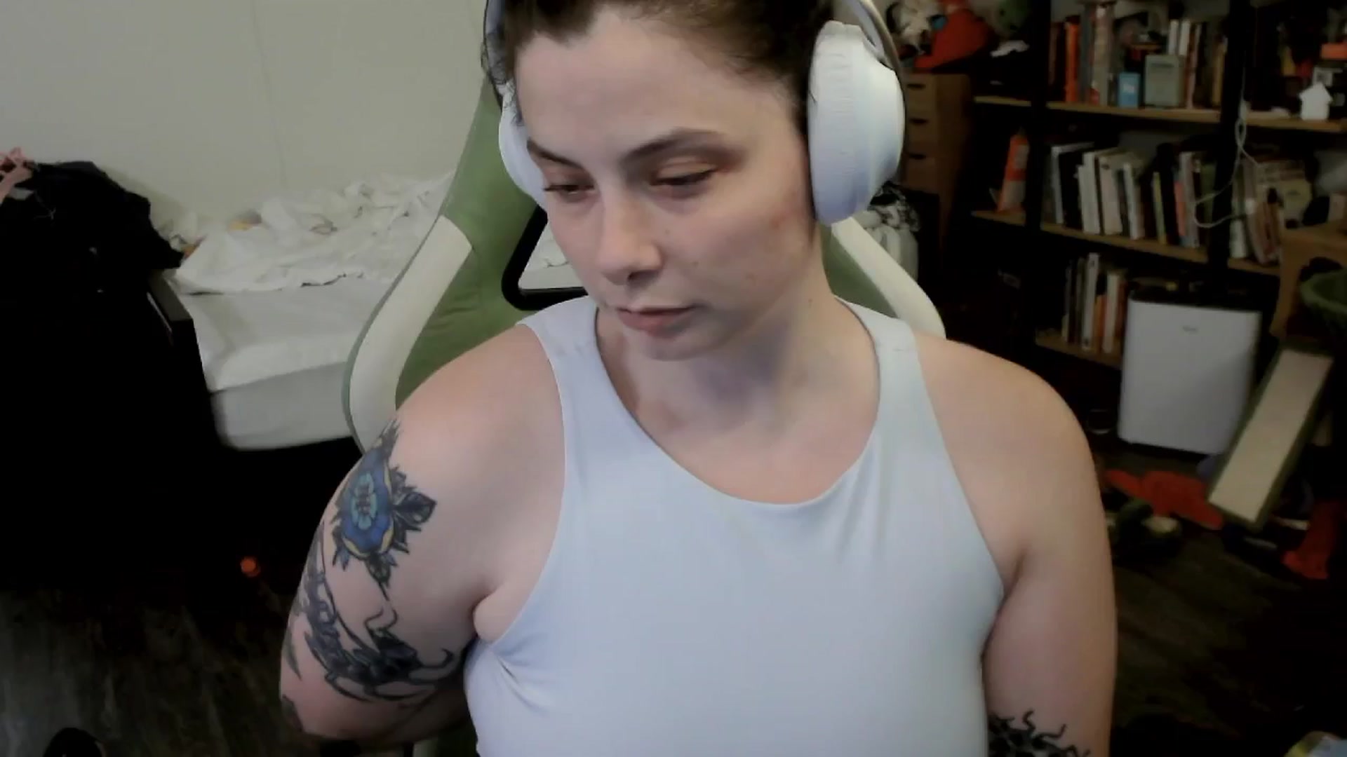 Gallery image thumbnail from ToniTigresse's myfreecams stream on, 10/16/2024, 24:55 image 6 of 20