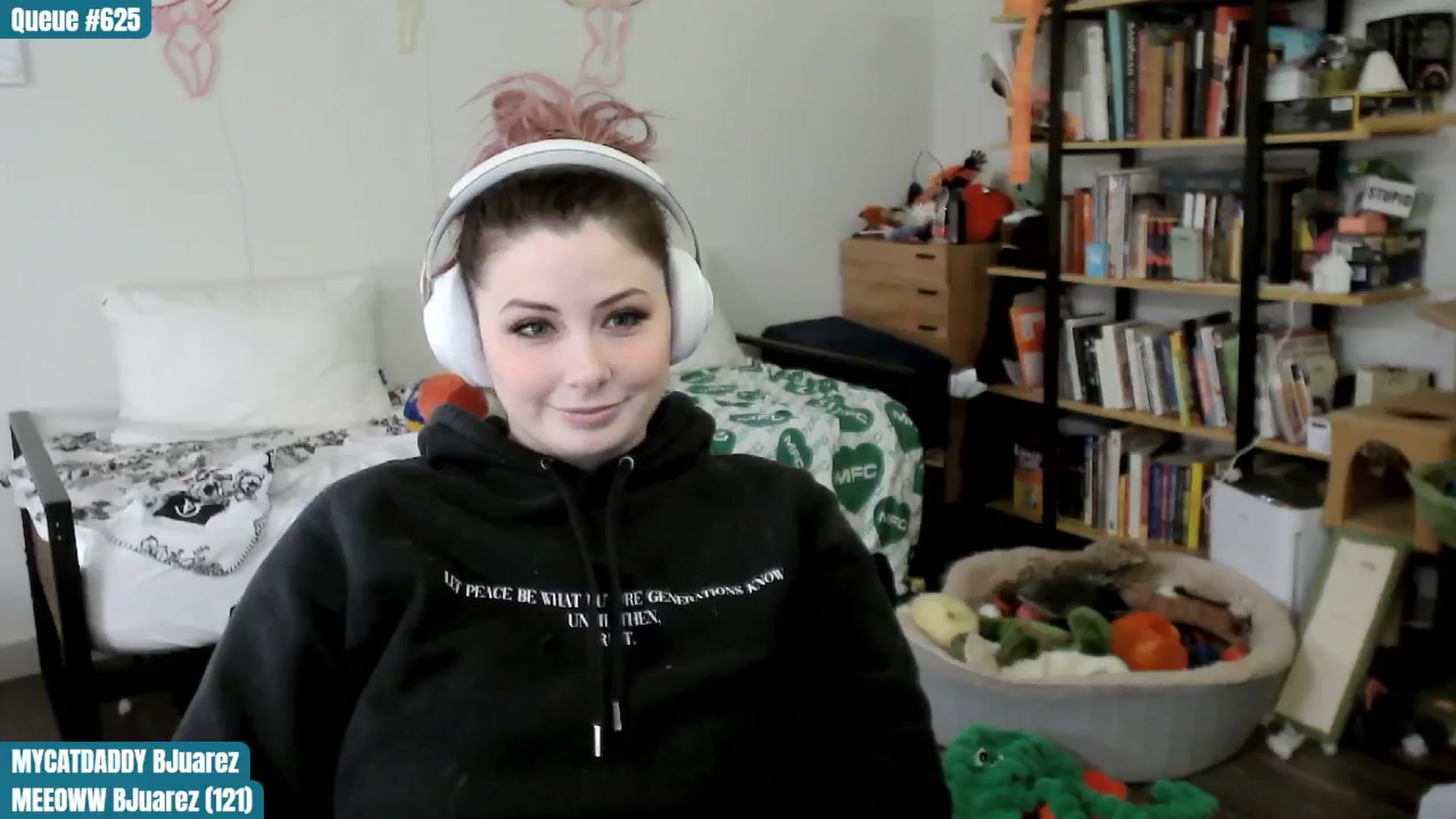 Gallery image thumbnail from ToniTigresse's myfreecams stream on, 11/27/2024, 01:28 image 6 of 20