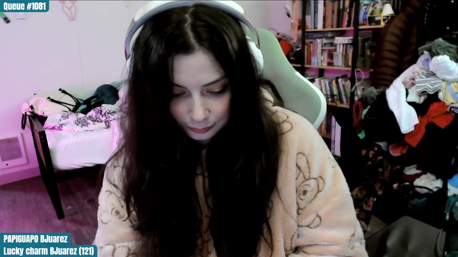 Gallery image thumbnail from ToniTigresse's myfreecams stream on, 03/13/2025, 24:06 image 3 of 20
