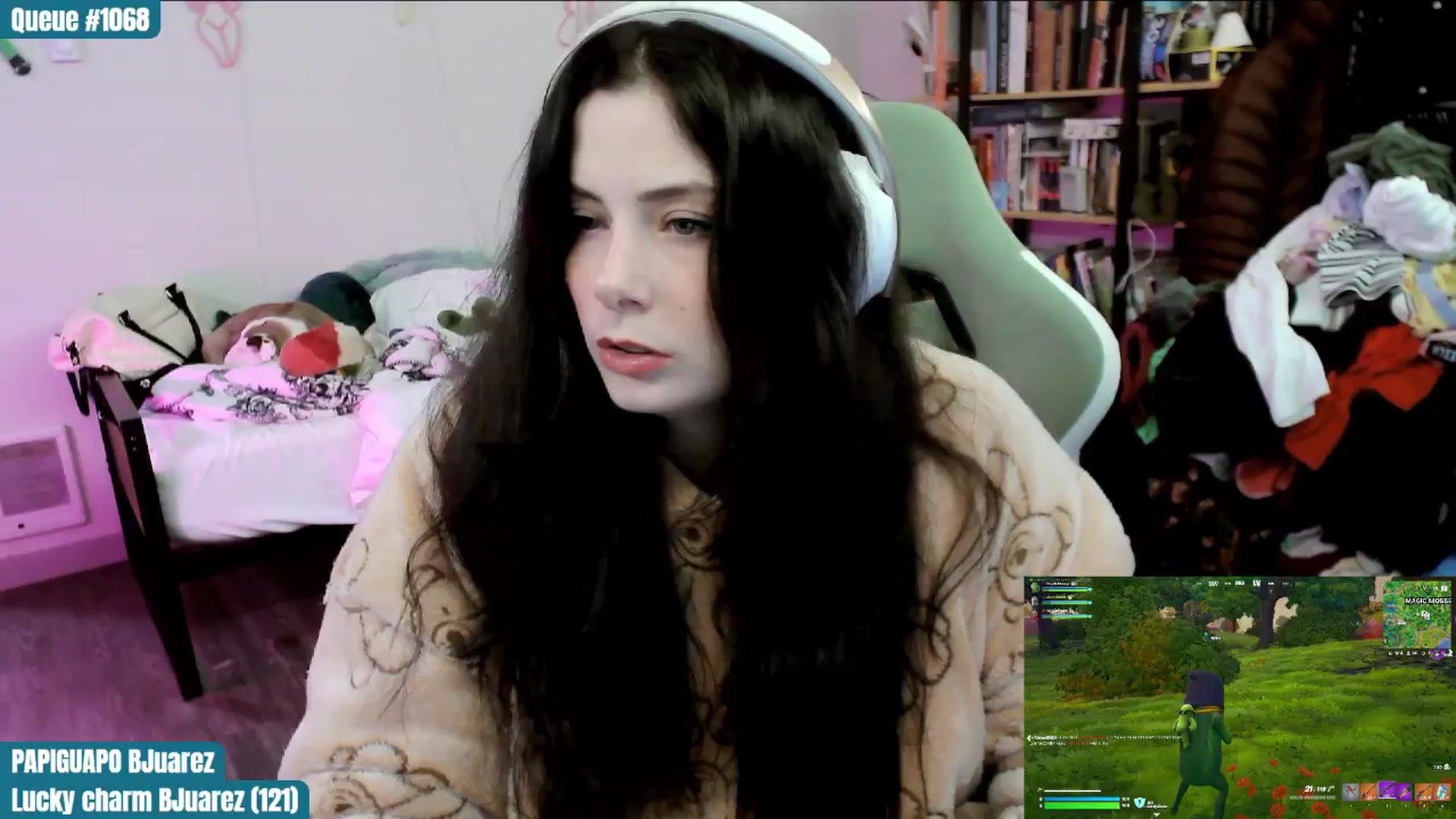 Gallery image thumbnail from ToniTigresse's myfreecams stream on, 03/13/2025, 24:06 image 18 of 20