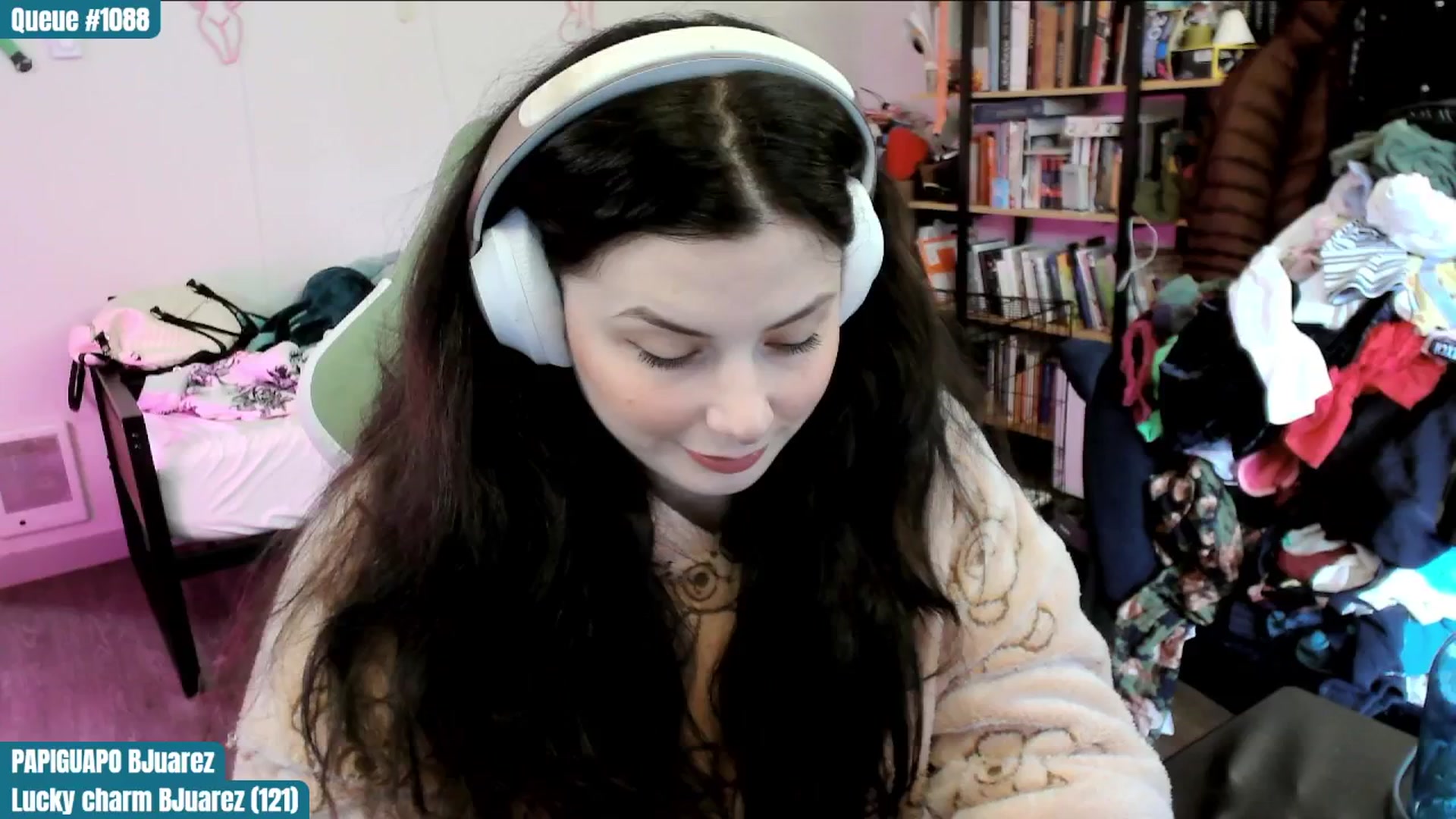 Gallery image thumbnail from ToniTigresse's myfreecams stream on, 03/13/2025, 24:06 image 1 of 20