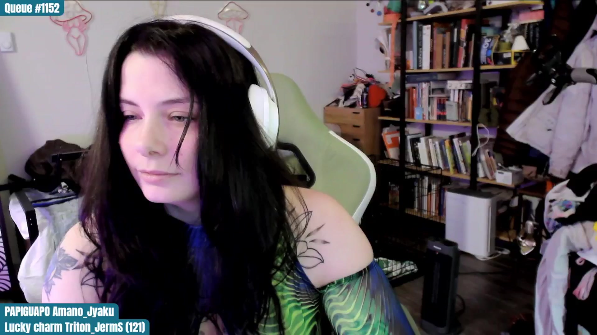 Gallery image thumbnail from ToniTigresse's myfreecams stream on, 03/18/2025, 24:32 image 12 of 20