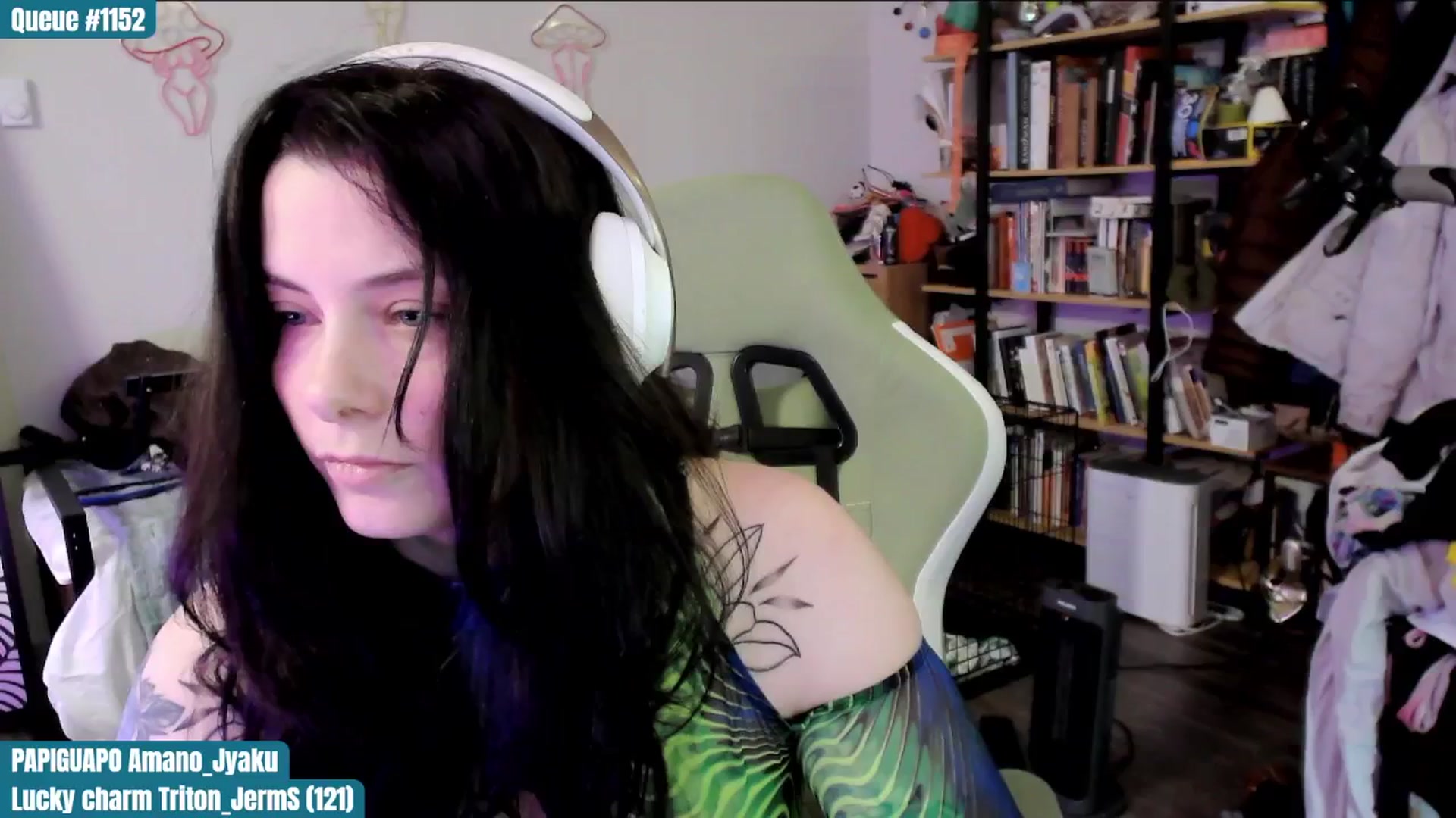 Gallery image thumbnail from ToniTigresse's myfreecams stream on, 03/18/2025, 24:32 image 14 of 20