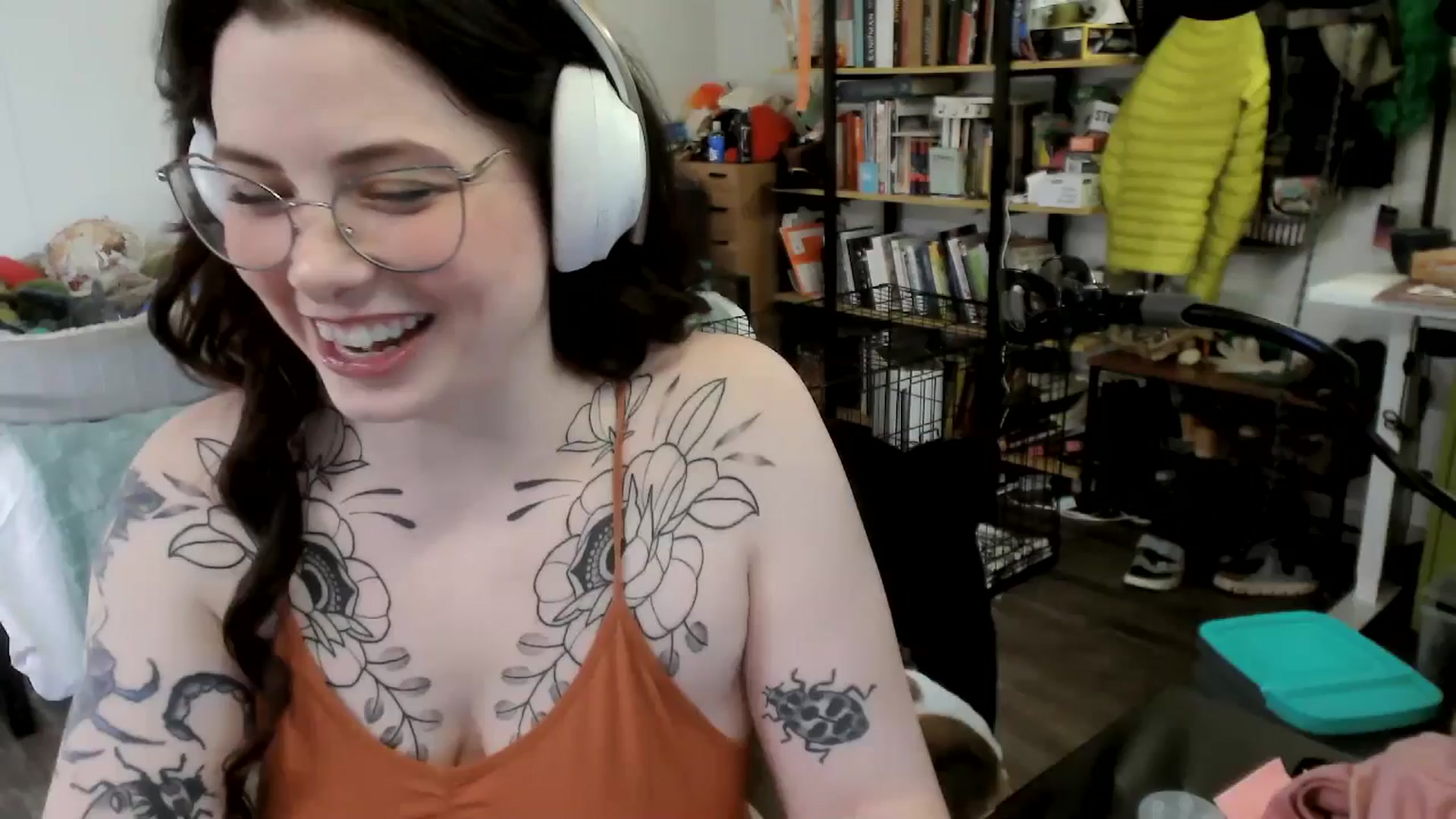 Gallery image thumbnail from ToniTigresse's myfreecams stream on, 05/20/2025, 02:13 image 1 of 20