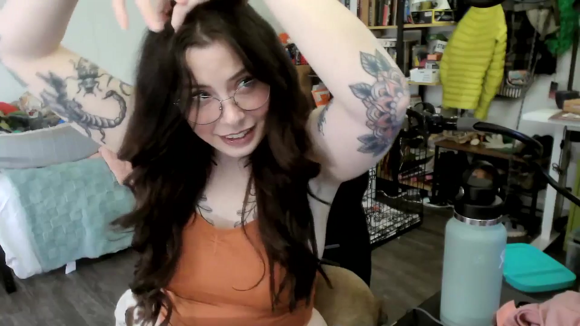 Gallery image thumbnail from ToniTigresse's myfreecams stream on, 05/20/2025, 02:13 image 12 of 20