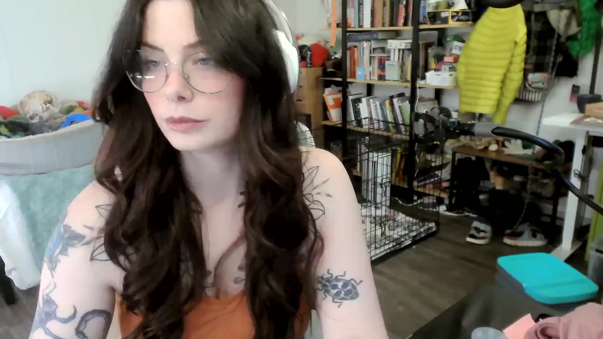 Gallery image thumbnail from ToniTigresse's myfreecams stream on, 05/20/2025, 02:13 image 7 of 20