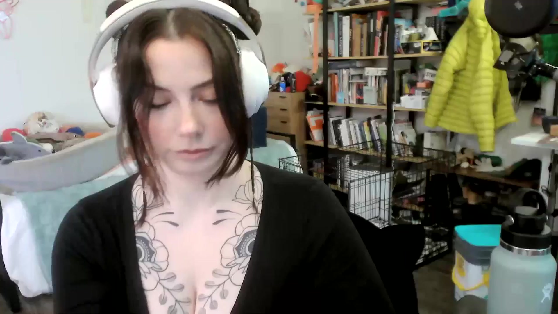 Gallery image thumbnail from ToniTigresse's myfreecams stream on, 05/21/2025, 24:03 image 8 of 20
