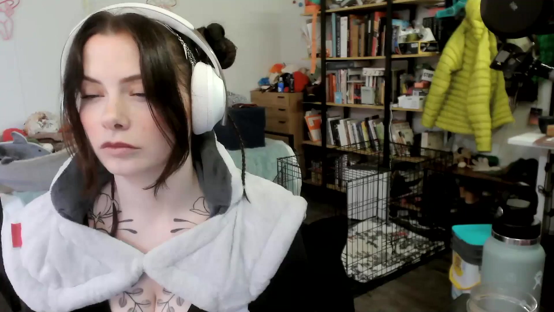 Gallery image thumbnail from ToniTigresse's myfreecams stream on, 05/21/2025, 24:03 image 18 of 20