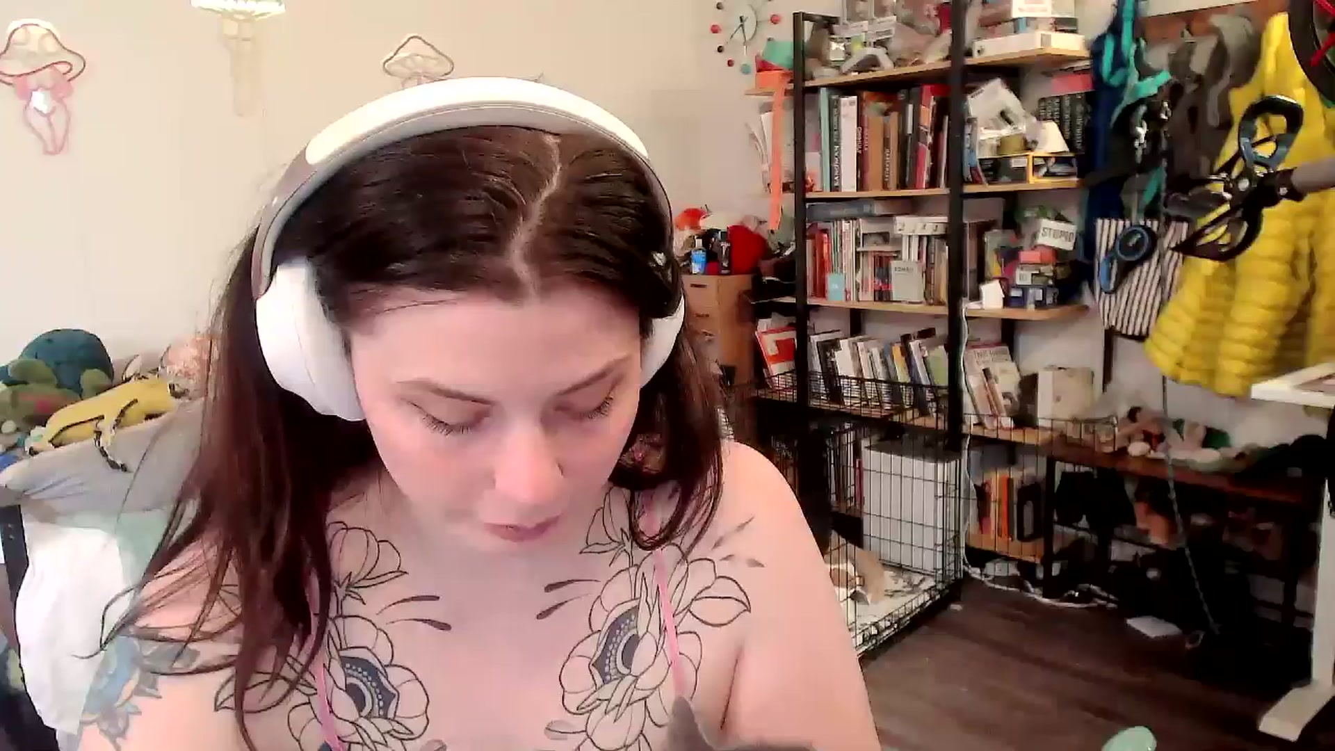 Gallery image thumbnail from ToniTigresse's myfreecams stream on, 05/26/2025, 01:05 image 20 of 20