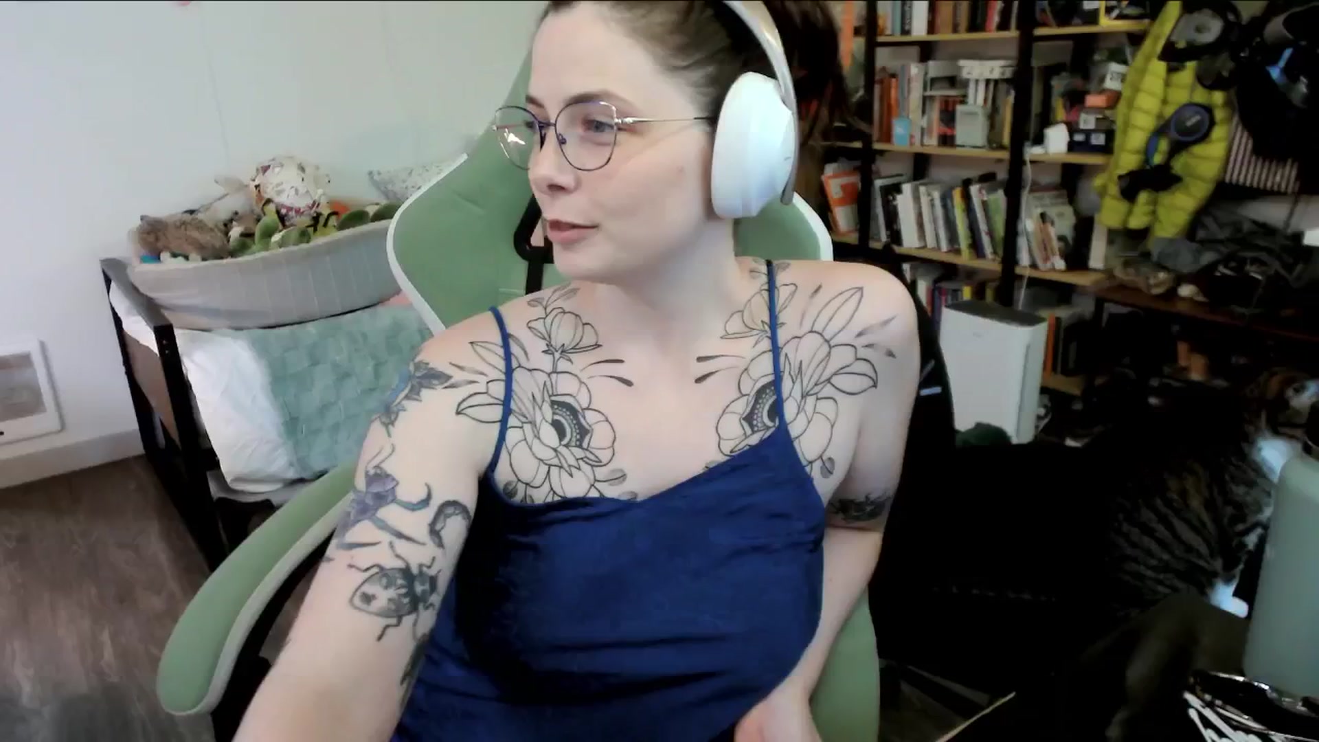 Gallery image thumbnail from ToniTigresse's myfreecams stream on, 06/16/2025, 02:48 image 17 of 20