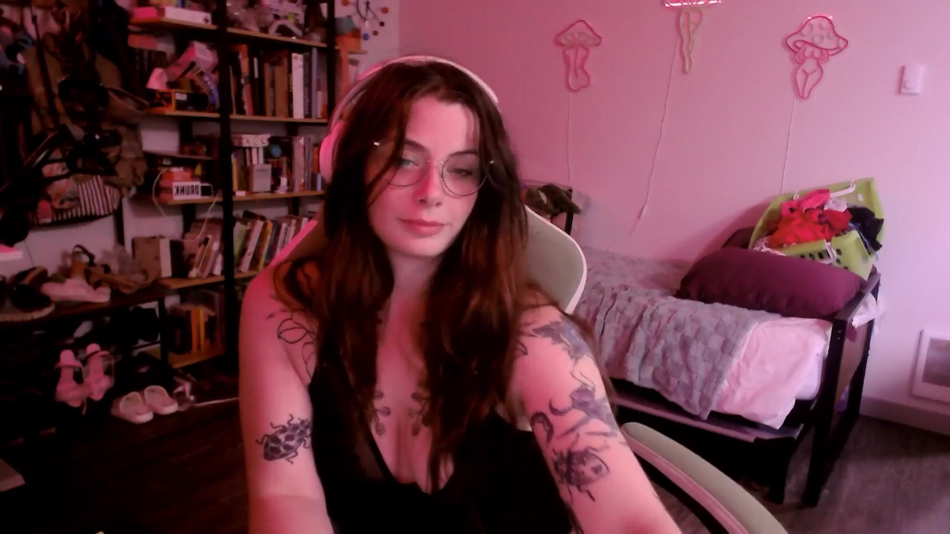 Gallery image thumbnail from ToniTigresse's myfreecams stream on, 08/04/2025, 01:58 image 20 of 20