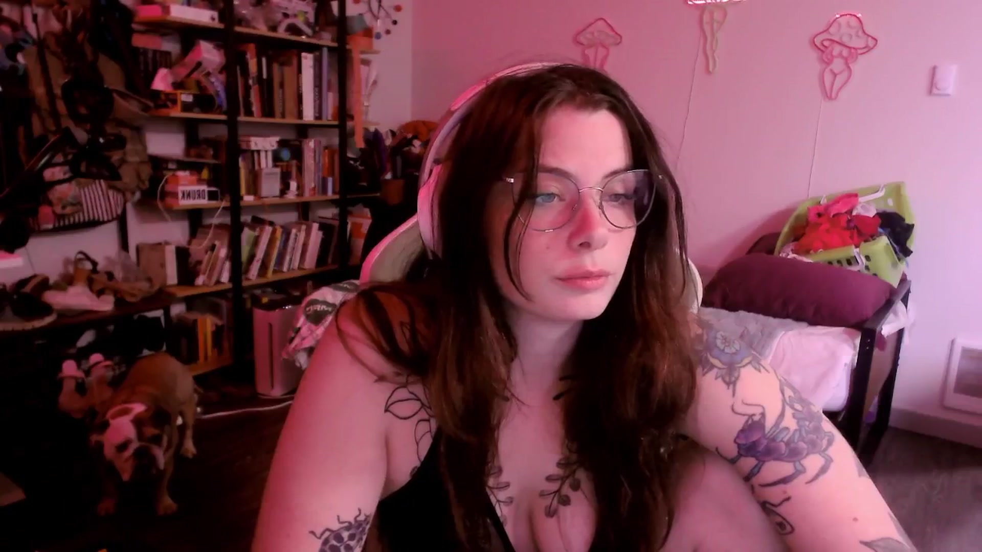 Gallery image thumbnail from ToniTigresse's myfreecams stream on, 08/04/2025, 01:58 image 19 of 20