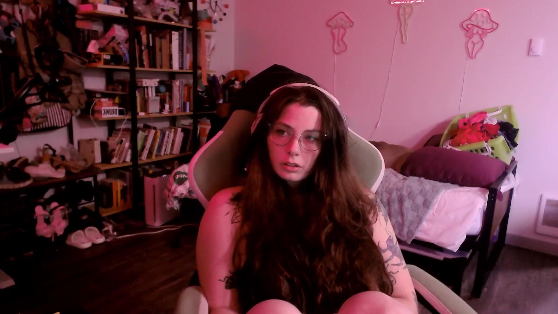 Gallery image thumbnail from ToniTigresse's myfreecams stream on, 08/04/2025, 01:58 image 9 of 20