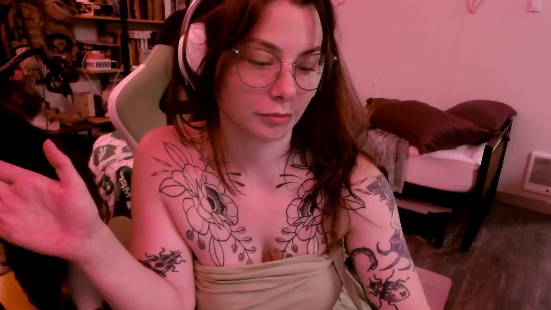 Gallery image thumbnail from ToniTigresse's myfreecams stream on, 08/05/2025, 22:13 image 9 of 20