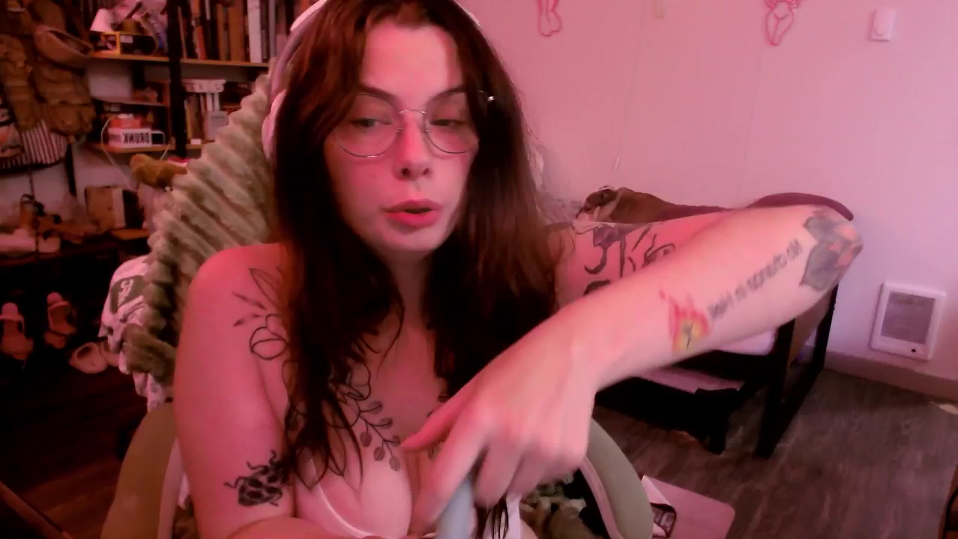 Gallery image thumbnail from ToniTigresse's myfreecams stream on, 08/06/2025, 24:19 image 19 of 20