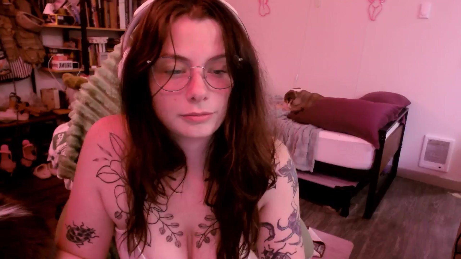 Gallery image thumbnail from ToniTigresse's myfreecams stream on, 08/06/2025, 24:19 image 14 of 20