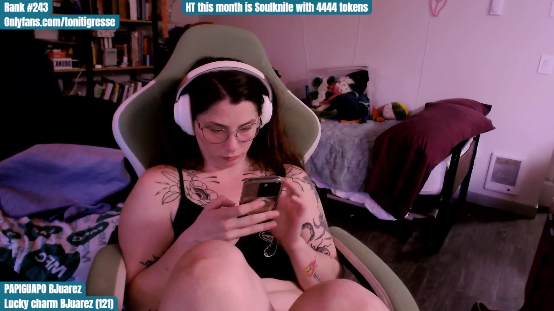 Gallery image thumbnail from ToniTigresse's myfreecams stream on, 08/11/2025, 24:00 image 17 of 20